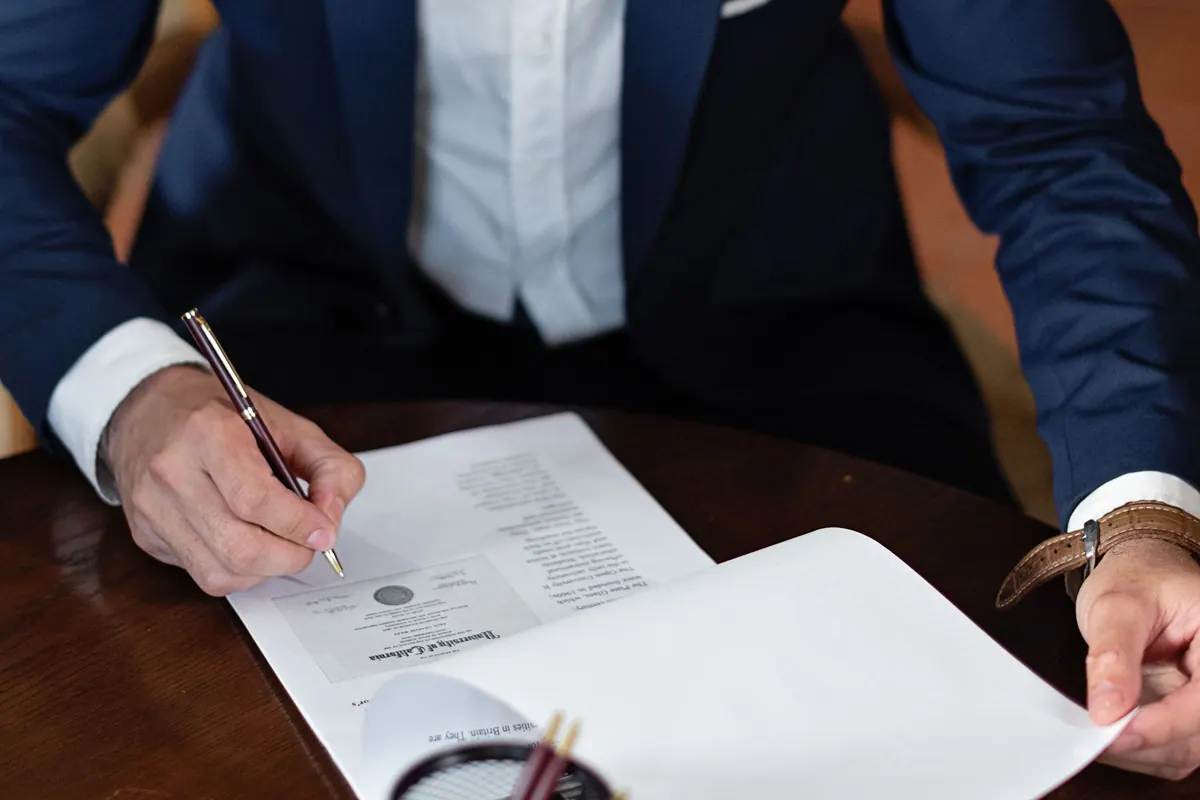 Breach of contract: your rights, the remedies and the time limits